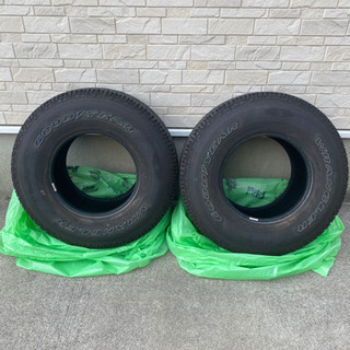 美品 グッドイヤー ホワイトレター インチ 31×10.5R15 4WD 2本 アメ 