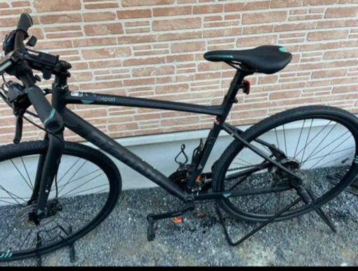 ロードバイク　クロスバイク　自転車