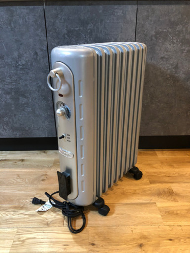 デロンギ オイルヒーター レトロ カバー付き