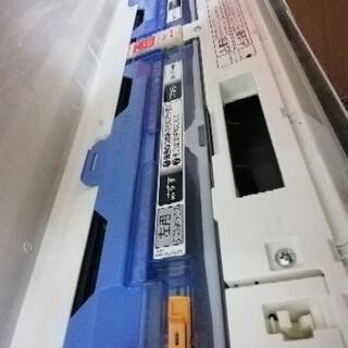 (2)エアコン工事は安心の電気工事士にお任せ♪使用期間6ヶ月！高年式ハイスぺック機種！工事付き！保証付き！配送込！取り外し無料！エリア限定