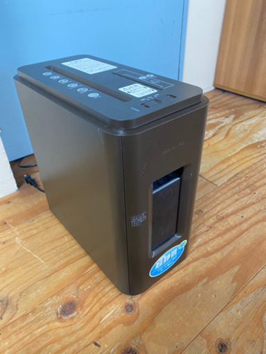 シュレッダー3000円！　コクヨのコンパクトでデスクまわりにも使える便利もの。静音設計。