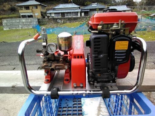 セット動噴　ハツタ製 セラミック動噴 ❢❢  実働 ❢❢  エンジン 三菱製 ❢❢吸水、排水ホース付き！