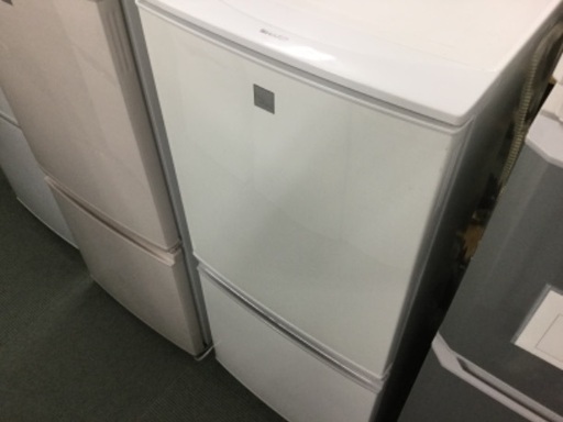 【1/17確約済み】【格安】シャープ ノンフロン冷凍冷蔵庫 SJ-14E5-KW 2018年製