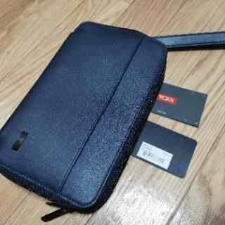 TUMI トリプルジップクランチ 新品 現行モデル