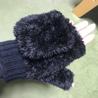 未使用ふわふわ暖か手袋❣️黒　スマホ操作可能❣️ツーウェイ