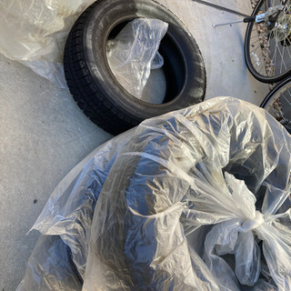 【年始値下げ1／10迄】スタッドレスタイヤ　ブリヂストン　vrx 4本