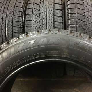 BS BLIZZAK VRX 225/55R17 17インチ スタッドレス 4本 2015年製 インプレッサXV アルファード アテンザワゴン等　(MTH43) クレジットカード ＱＲ決済可能 BS BLIZZAK VRX 225/55R17 17インチ スタッドレス 4本 2015年製