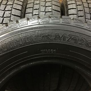 DUNLOP WINTER MAXX WM01 215/70R15 15インチ スタッドレス 4本 2015年製 グランビア グランドハイエース等　(VTD342) クレジットカード ＱＲ決済可能