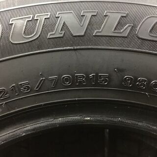 DUNLOP WINTER MAXX WM01 215/70R15 15インチ スタッドレス 4本 2015年製 グランビア グランドハイエース等　(VTD342) クレジットカード ＱＲ決済可能