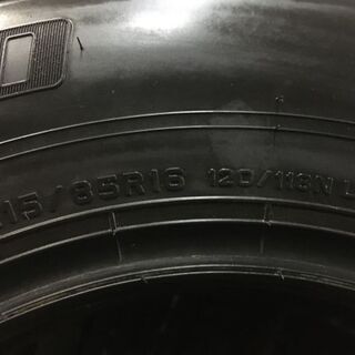 DUNLOP ENASAVE SPLT50 215/85R16 120/118N LT 16インチ トラックタイヤ 夏タイヤ 4本 2018年製 バリ溝 (TU93) クレジットカード ＱＲ決済可能