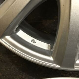 未使用 MACBES MB8 マクベス 社外ホイール 17インチ 4本 7J5HPCD114.3+48 エクストレイル CX-5 CX-8等　(VHJ137) クレジットカード QR決済可能