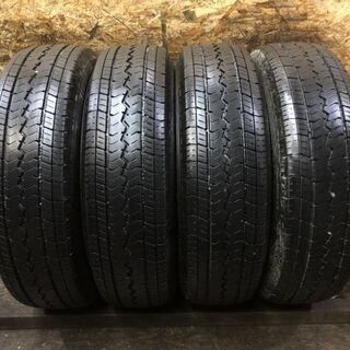TOYO V-02e 195/80R15 107/105L LT 15インチ 夏タイヤ 4本 2017年製 バリ溝 ハイエース キャラバン等　(VTE328) クレジットカード QR決済可能