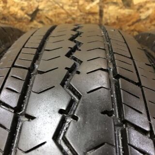 TOYO V-02e 195/80R15 107/105L LT 15インチ 夏タイヤ 4本 2017年製 バリ溝 ハイエース キャラバン等　(VTE328) クレジットカード QR決済可能