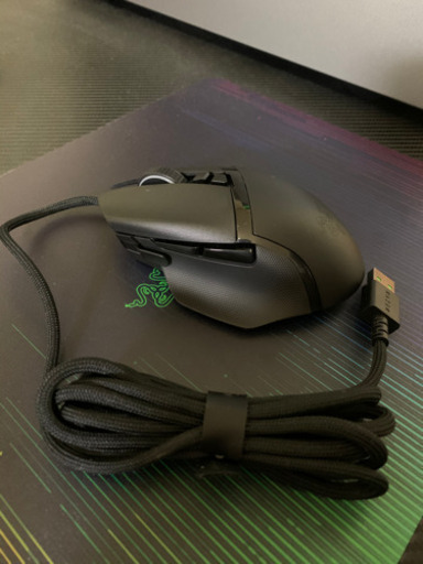 Razer Basilisk V2 ゲーミングマウス 11ボタン　美品