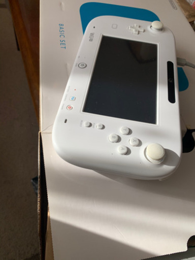 Wii Uベーシックセットとソフト1本