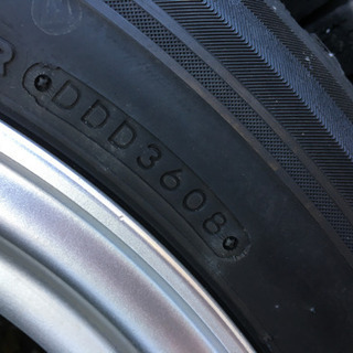 売却済み。215/60R17 山有 215 60 17 PCD 114.3 5穴 オフセット +45 タイヤ アルミ ホイール セット ブリザック レボ１　ブリヂストン 国産 BLIZZAK REVO1 スタッドレス エクストレイル に使用