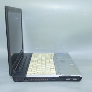 20台限定 新品SSD240GB ノートパソコン 中古良品 12.1型 富士通 P771/D