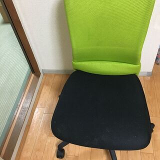 【無料】オフィス椅子