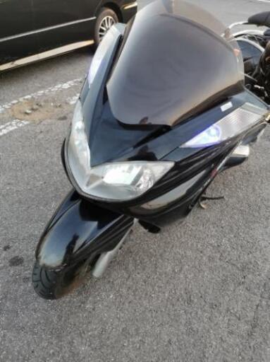 グランドマジェスティ250です。