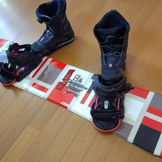 ■　スノーボード　子供用　３点セット　板130cm　靴24.5c...