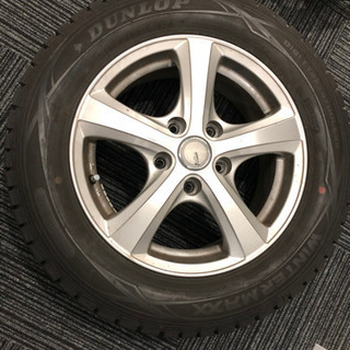 日産セレナ（TC24型） スタッドレスタイヤ 195/65R15