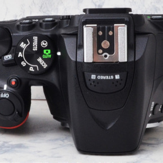 最新機○ビギナー向け○Wi-Fi内蔵○2416万画素○ニコン D5600