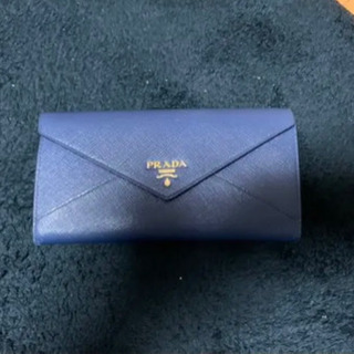 PRADA 長財布