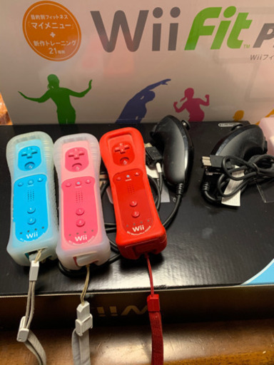 取り引き中】Wii本体、Wii fit Plus、ソフト15本、コントローラー