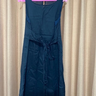 【ネット決済】ツートンカラーのネイビードレス