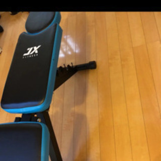 中古のダンベルとベンチ台