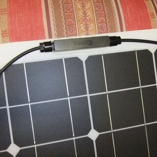 高効率 単結晶 フレキシブル 50W ソーラーパネル20AデュアルUSBポート