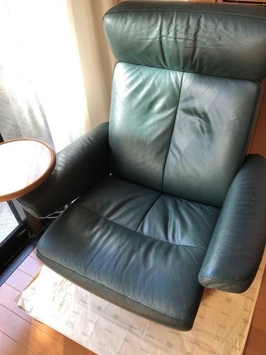 【配送可】ekornes ストレスレスチェア　テーブル付　深い緑