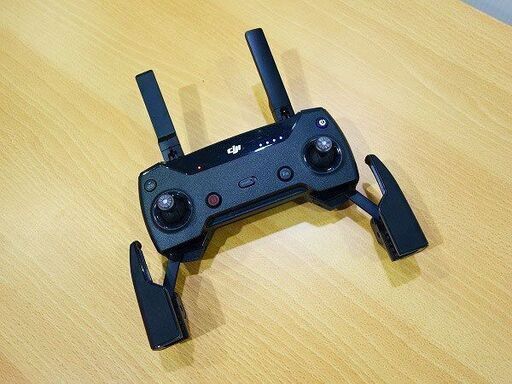 苫小牧バナナ】DJI/ディージェーアイ ミニドローン SPARK Fly More
