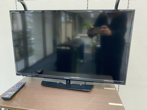 テレビとテレビ棚(PC用も可)