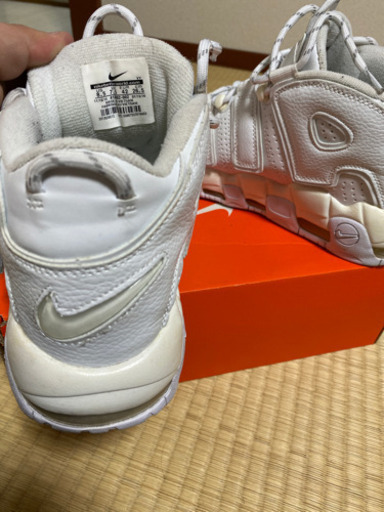 NIKEエアモアアップテンポ