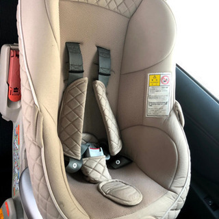 【東京都内 どこでもお届け！】コンビチャイルドシート  ラクティアターン ラグジュア 東京都内 どこでもお届け！】コンビチャイルドシート ラクティアターン