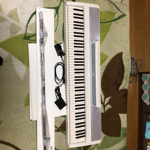 電子ピアノ　KORG SP-170SWH