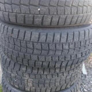 ２１５／４５Ｒ１８スタッドレスタイヤ中古