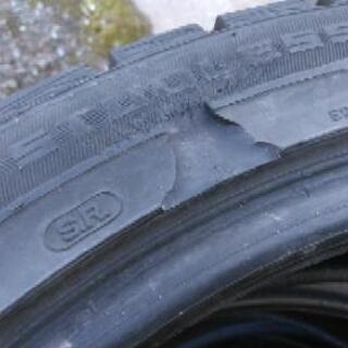 ２１５／４５Ｒ１８スタッドレスタイヤ中古