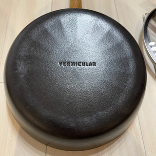 バーミキュラ　フライパン　24cm   深型　オーク材　専用フタ付き