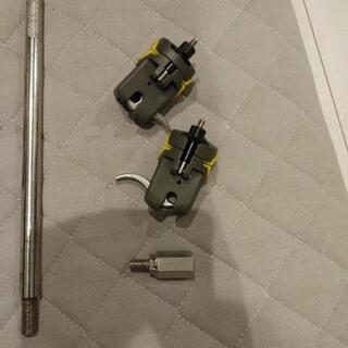 タマンピトンバネ式、固定式、ロッドキーパー2個、ピトンアシスト1個