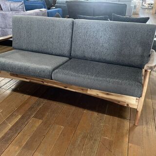 新品２Pソファー！木製フレーム！おしゃれなソファー69800円ヲ35800円で販売します！二色やります！