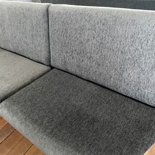 新品２Pソファー！木製フレーム！おしゃれなソファー69800円ヲ35800円で販売します！二色やります！