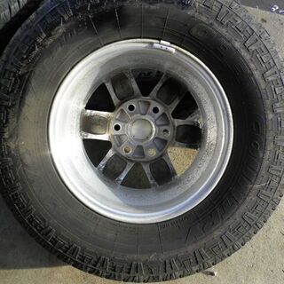 タイヤ＆三菱純正アルミホイール付き265/70-16パジェロ装着品４本セット