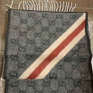 正規品)GUCCI マフラー クリーニング済み