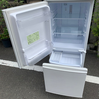 ?当日配送➕配送無料‼️SHARP 137L?つけかえどっちもドア✨ 洗濯