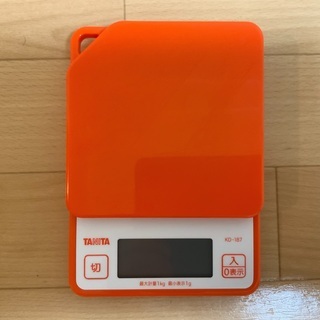 タニタ デジタルクッキングスケール 1g〜1kg オレンジ KD...