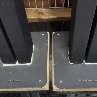 スピーカースタンド B&W STAV24S2とハヤミNX-B300S合体高さ77㎝ 支柱に砂を詰めて重量各18.3キロ 底面とスタンド支柱はセメントで固定！ スピーカースタンド B&W STAV24S2とハヤミNX-B300S合体高さ77㎝ 支柱に砂