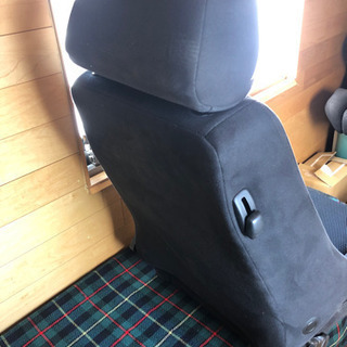レカロ  シート➀アームレスト穴あり