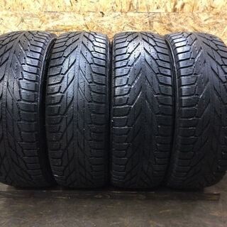 走行短め Nokian Hakkapeliitta R2 SUV 265/70R17 17インチ スタッドレス 4本 2017年製 FJクルーザー ラングラー等　(VVT52MS) クレジットカード QR決済可能 走行短め Nokian Hakkapeliitta R2 SUV 265/70R17 17インチ